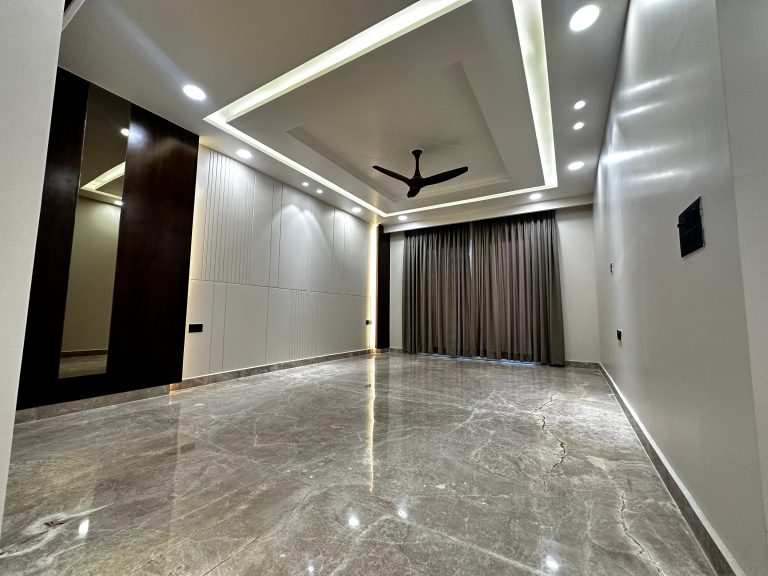 4 BHK Independent Floor for Sale in Uppal Southend, Sector-48 Gurgaon