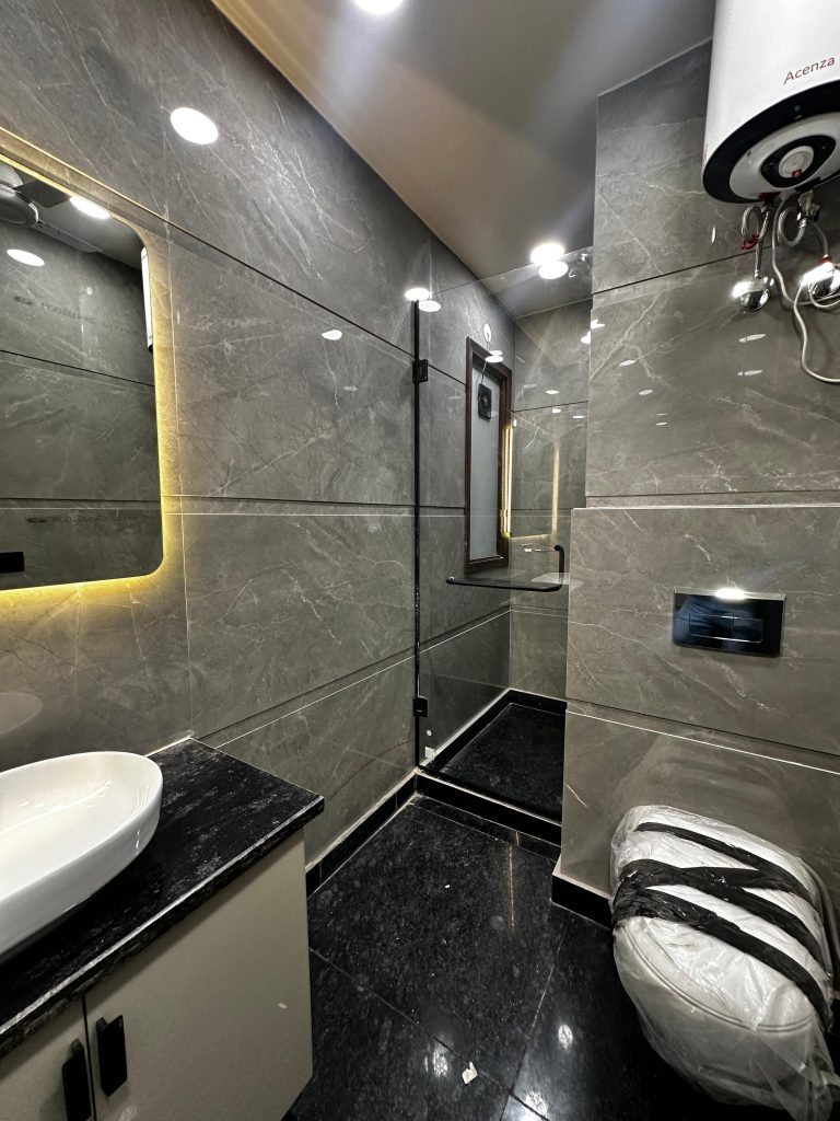 4 BHK Independent Floor for Sale in Uppal Southend, Sector-48 Gurgaon