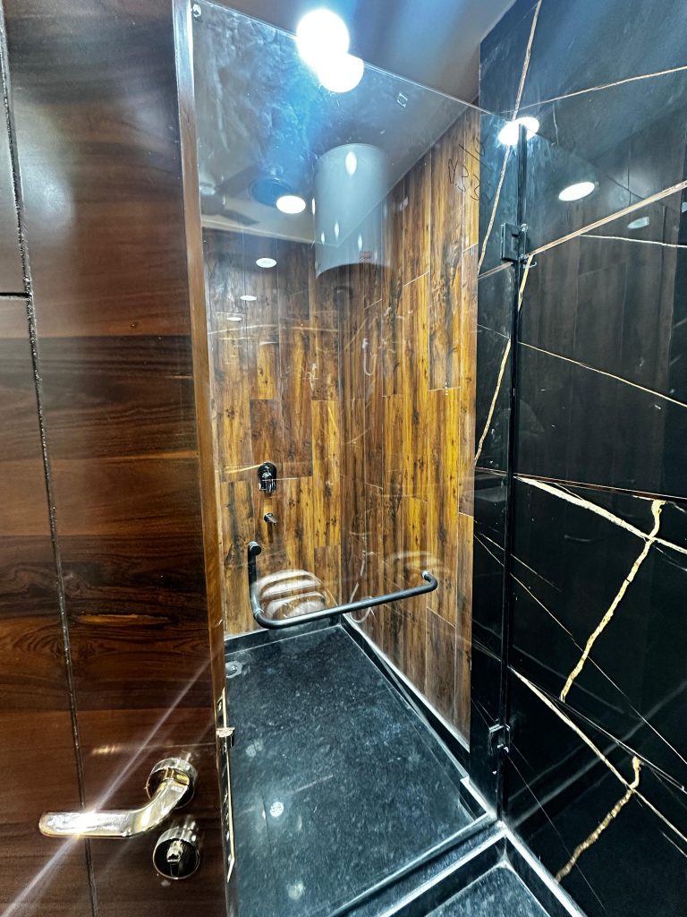 4 BHK Independent Floor for Sale in Uppal Southend, Sector-48 Gurgaon