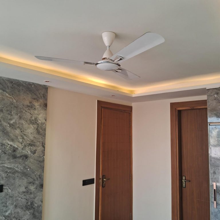 4 BHK 4th Floor with Room Rights for Sale in Sector 45 Gurgaon